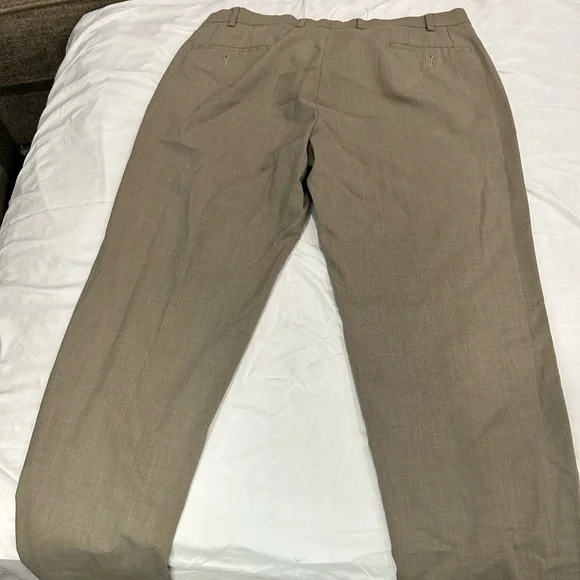 Ralph Lauren Khaiki Dress pants 36x30 - Picture 2 of 3